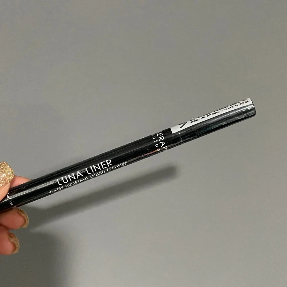 Luna Liner - Water-Resistant Liquid Eyeliner